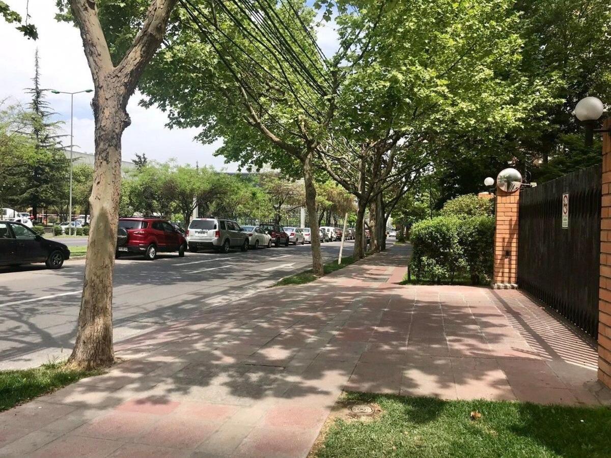 Mirando A Parque Arauco Apartment ซานติอาโก ภายนอก รูปภาพ